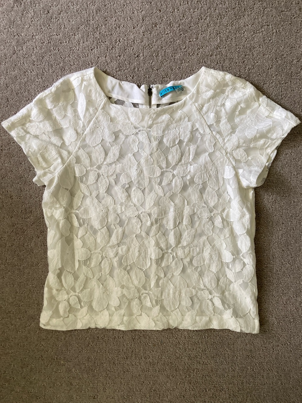 Alice + Olivia white floral lace top, Sz Medium.